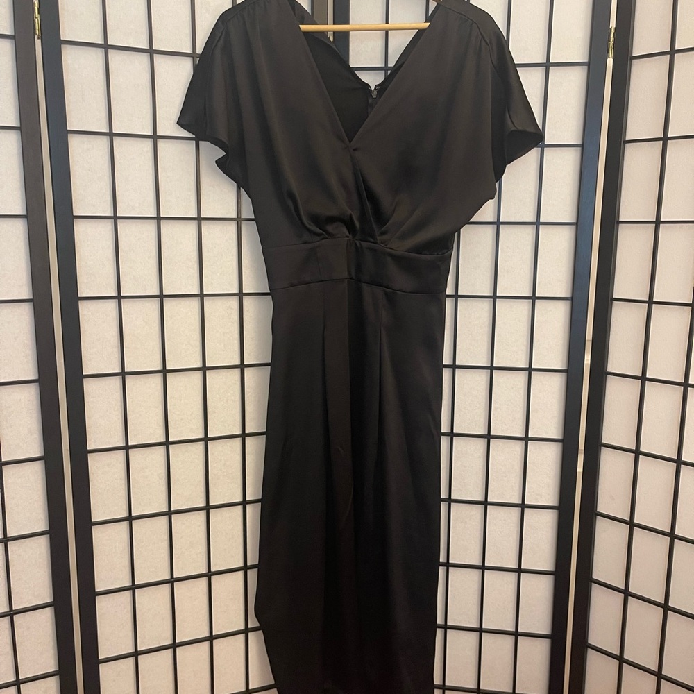 Chelsea28 Surplice Satin Black Midi Dress